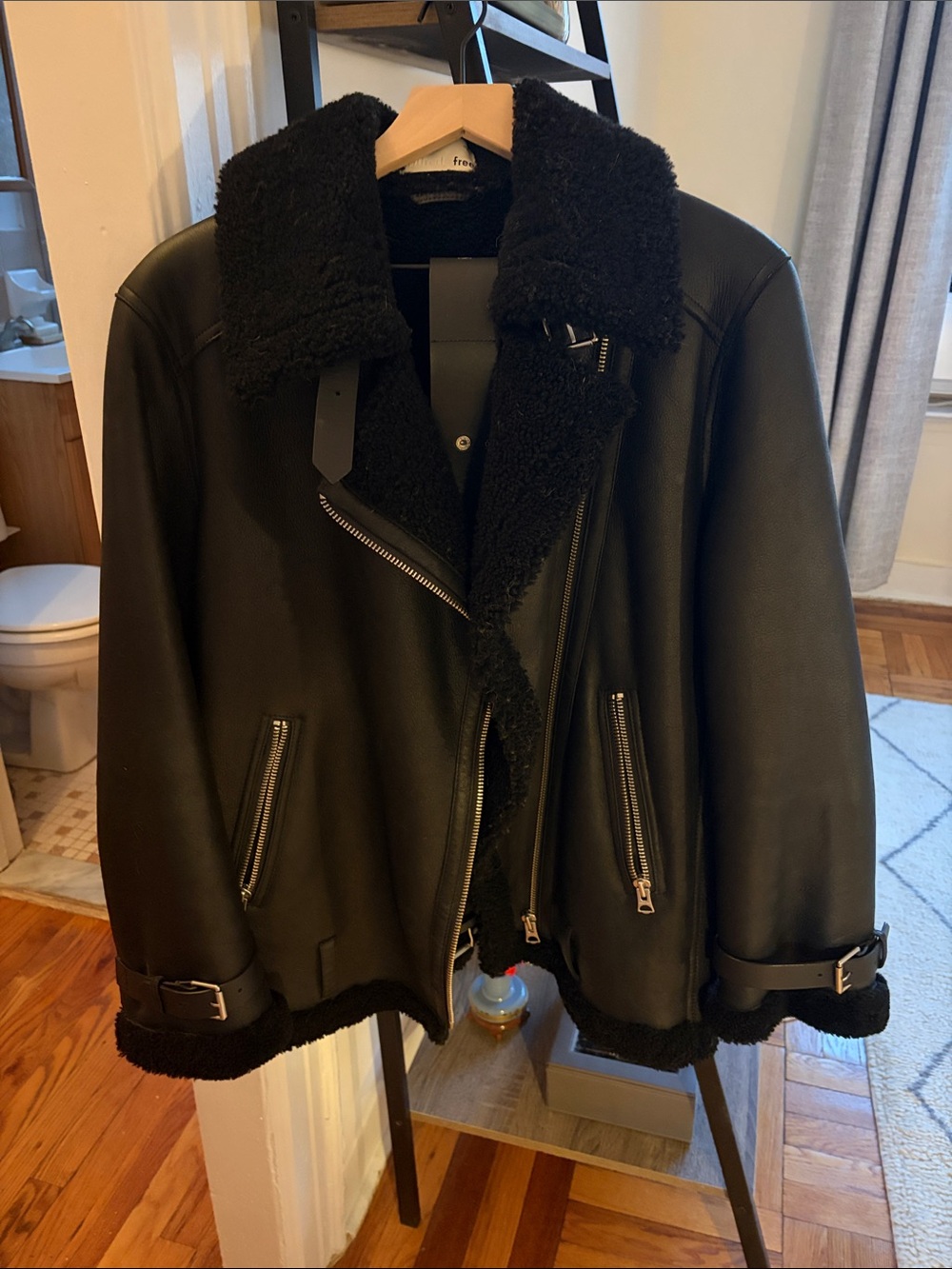 Aritzia Wilfred Free Joan Black Shearling-Lined Leather Jacket